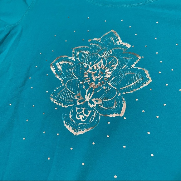 Weekends by Chico’s Lotus tee - Picture 5 of 7